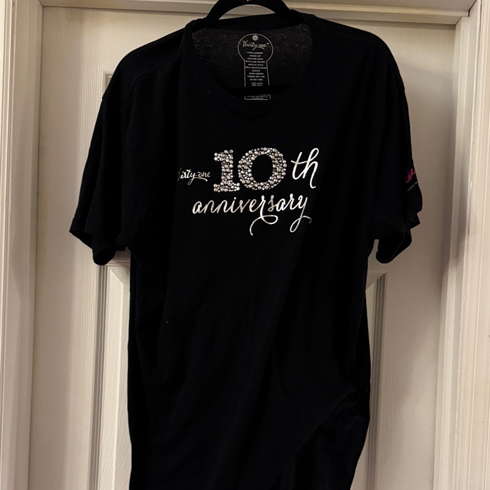 Thirty-One Gifts Black 10th Anniversary Tee